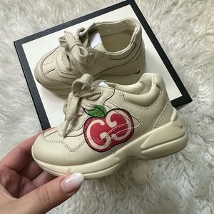 Gucci sneakers